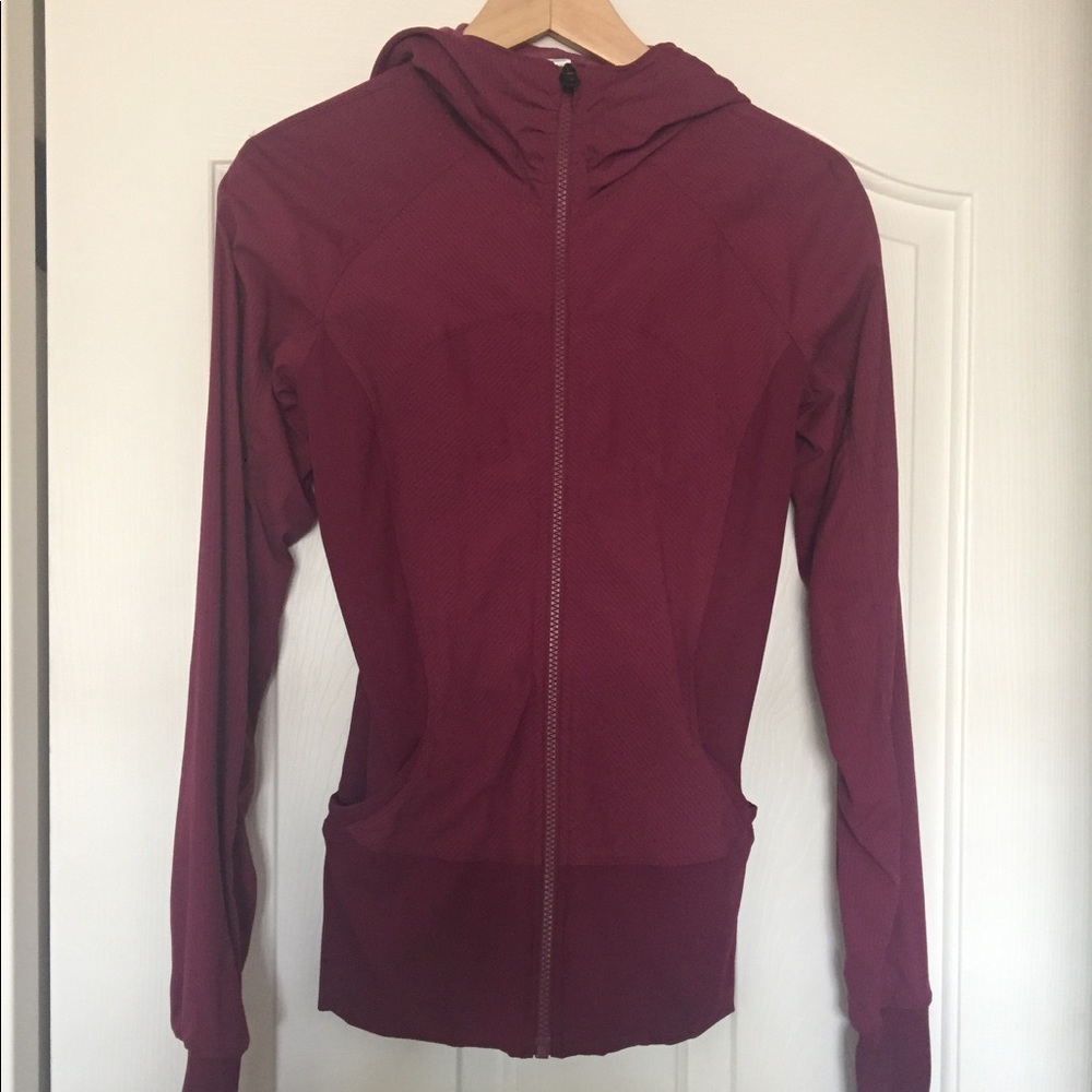 lululemon zip up jacket!